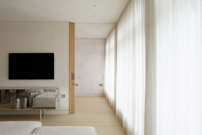 Tende arricciate, SG 6465, Polyflax, Centre Point Residence, London, United Kingdom