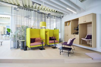 Sistemi per tende arricciate a strappo, SG 6870, Colorama Acoustic, Interstuhl Liveroom, Messstetten-Tieringen, Germany