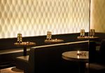 Tende a strisce verticali, SG 2810, Multi Visio, Room shot "Amber Club", Zurich, Switzerland, Vertical Waves