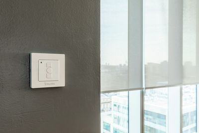 Tende a rullo, SG 4960, Versascreen 1-10%, Virgin Money, Glasgow, Scotland, United Kingdom