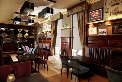 Tende a rullo, SG 4960, Moon, Bowcliffe Hall, Bramham, United Kingdom